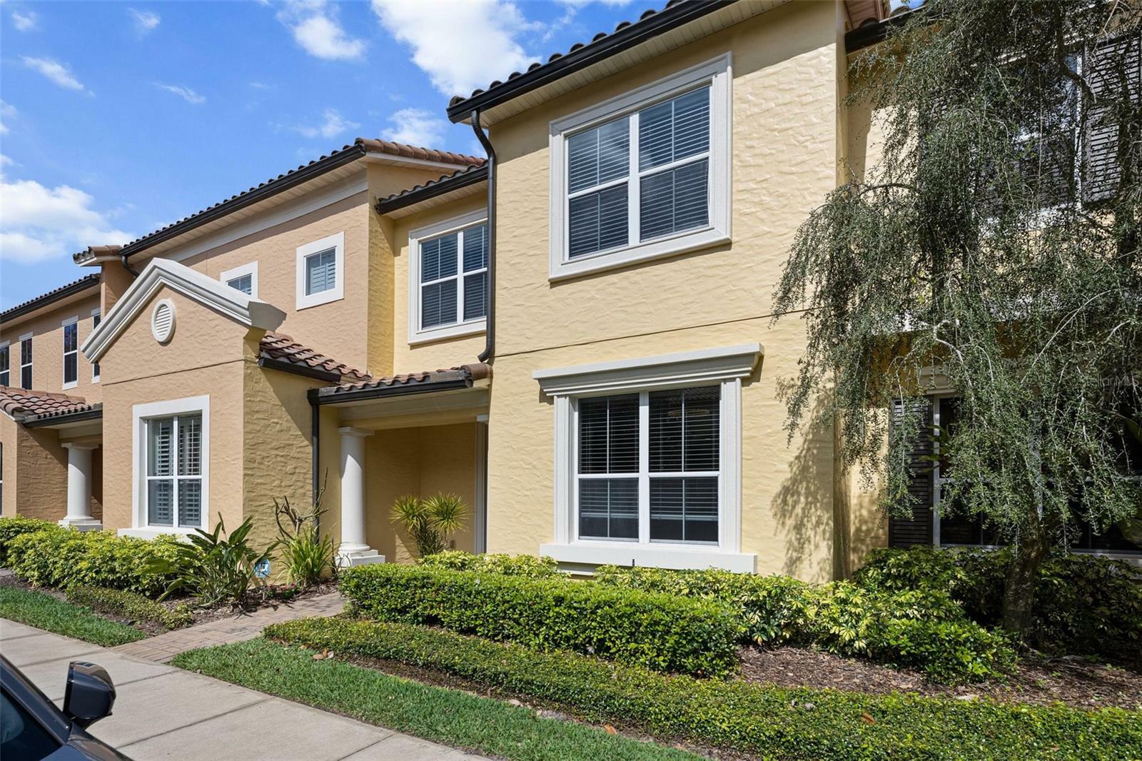 Property Photo: 1121 Charming Street FL 32751