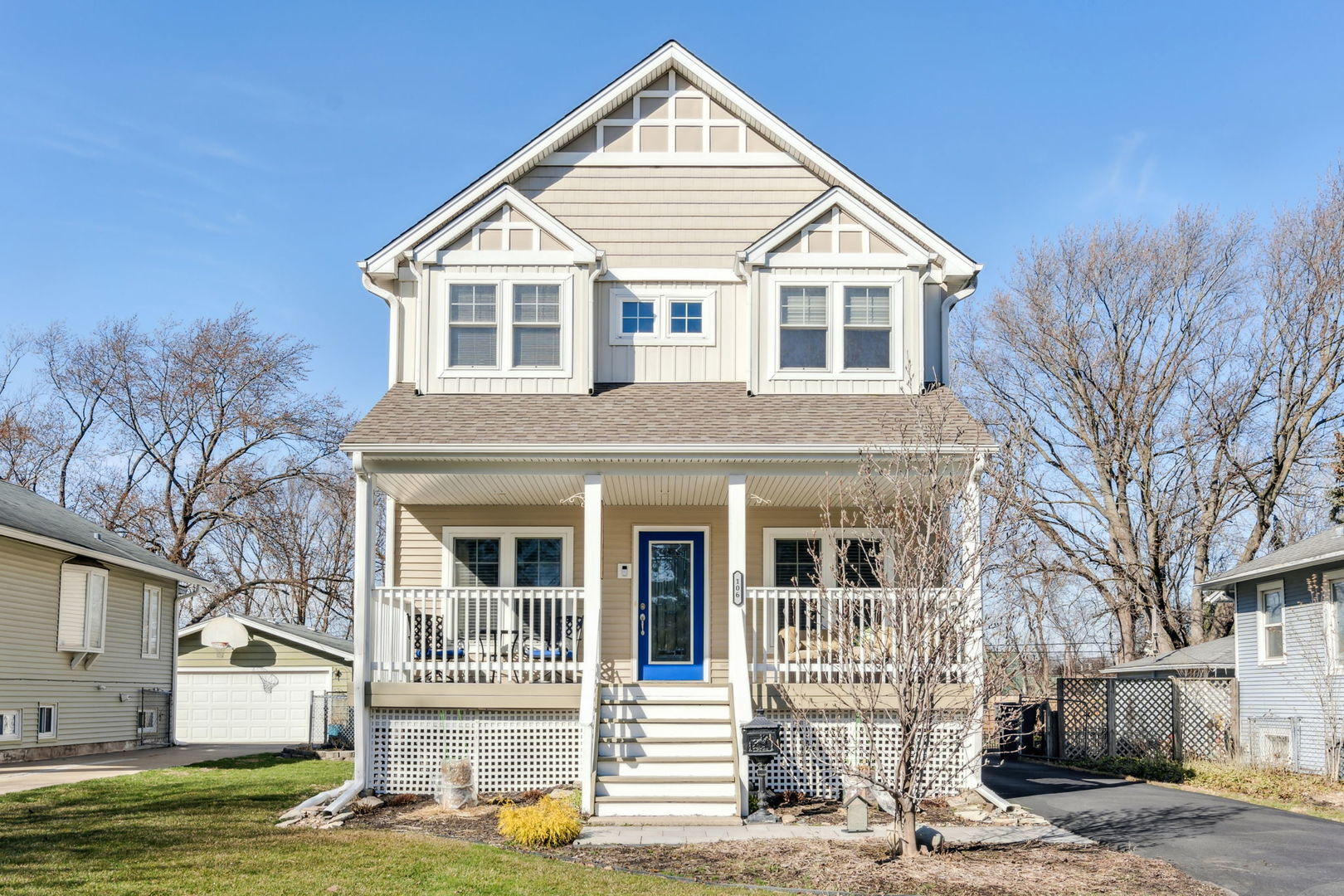Property Photo: 106 W Kenilworth Avenue IL 60181
