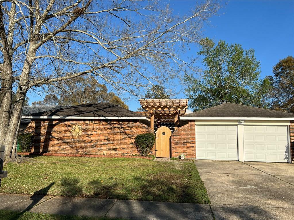 Property Photo:  808 Lake Vermillion  LA 70461 