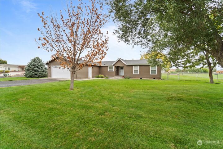 Property Photo:  114 Sierra Lane  WA 99360 