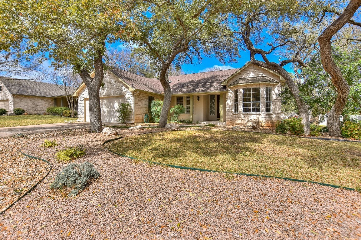 Property Photo:  104 Enchanted Drive  TX 78633 