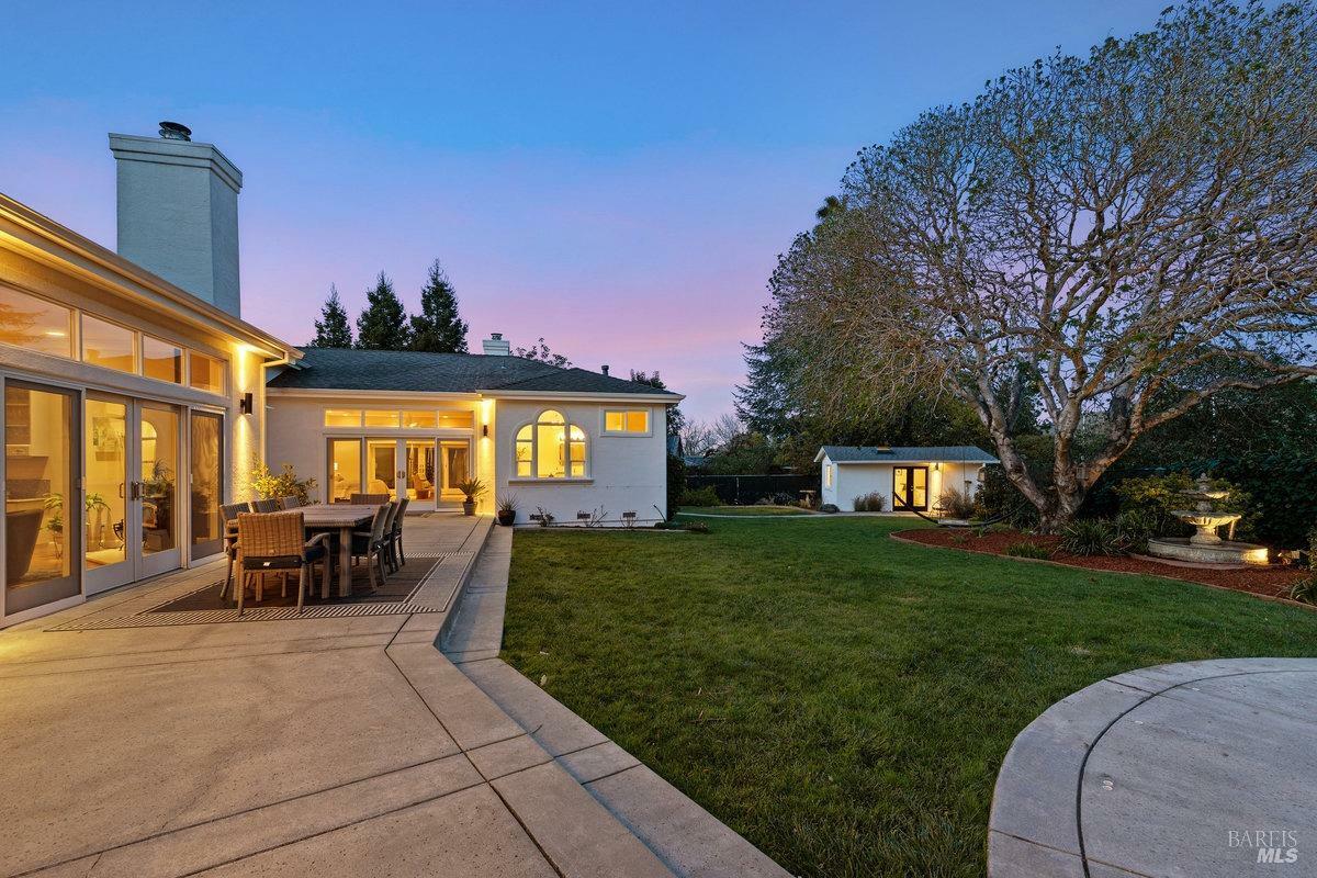 Property Photo:  144 Circle Road  CA 94903 