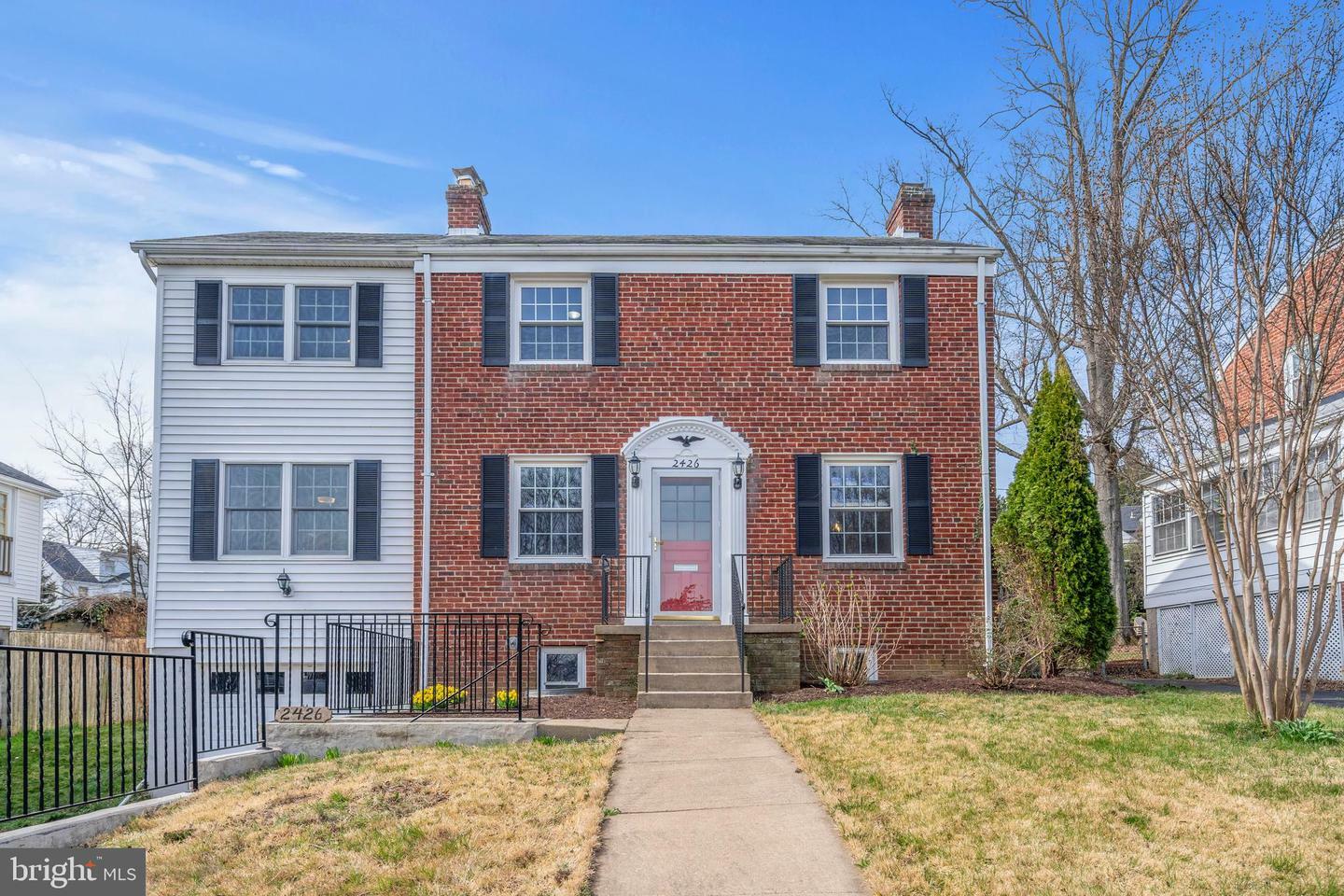 Property Photo: 2426 N Powhatan Street VA 22207
