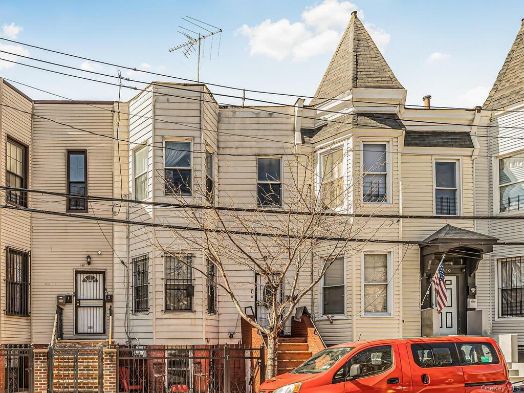 Property Photo:  1037 Trinity Avenue  NY 10456 