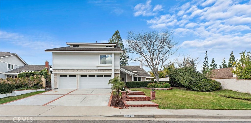 Property Photo:  715 S Goldfinch Way  CA 92807 