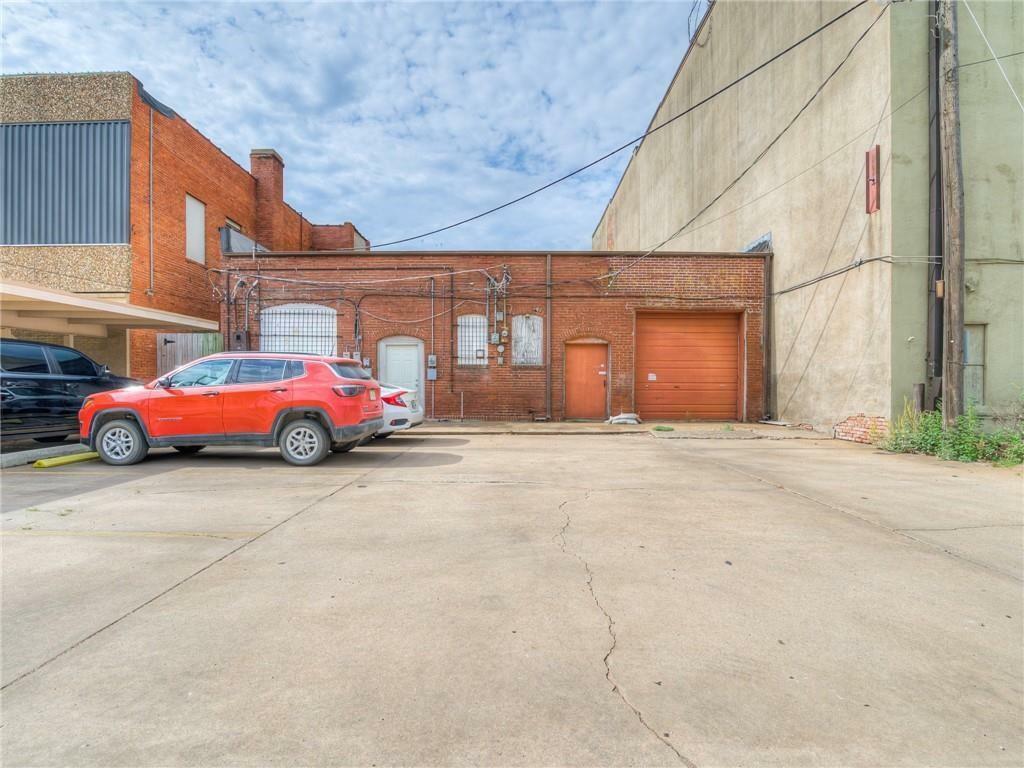 Property Photo:  406 W Chickasha Avenue  OK 73018 