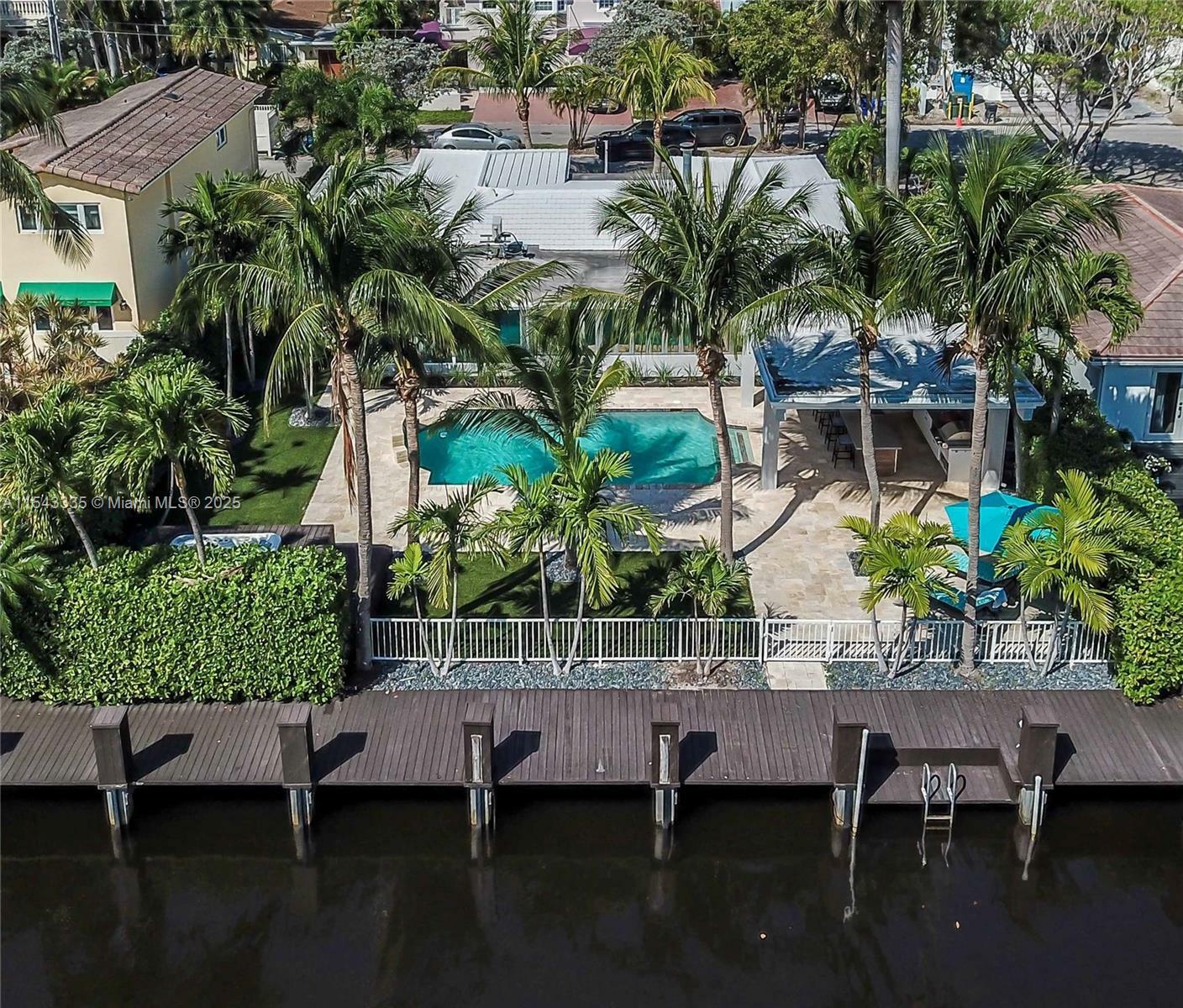 Property Photo: 404 Coconut Isle Dr FL 33301