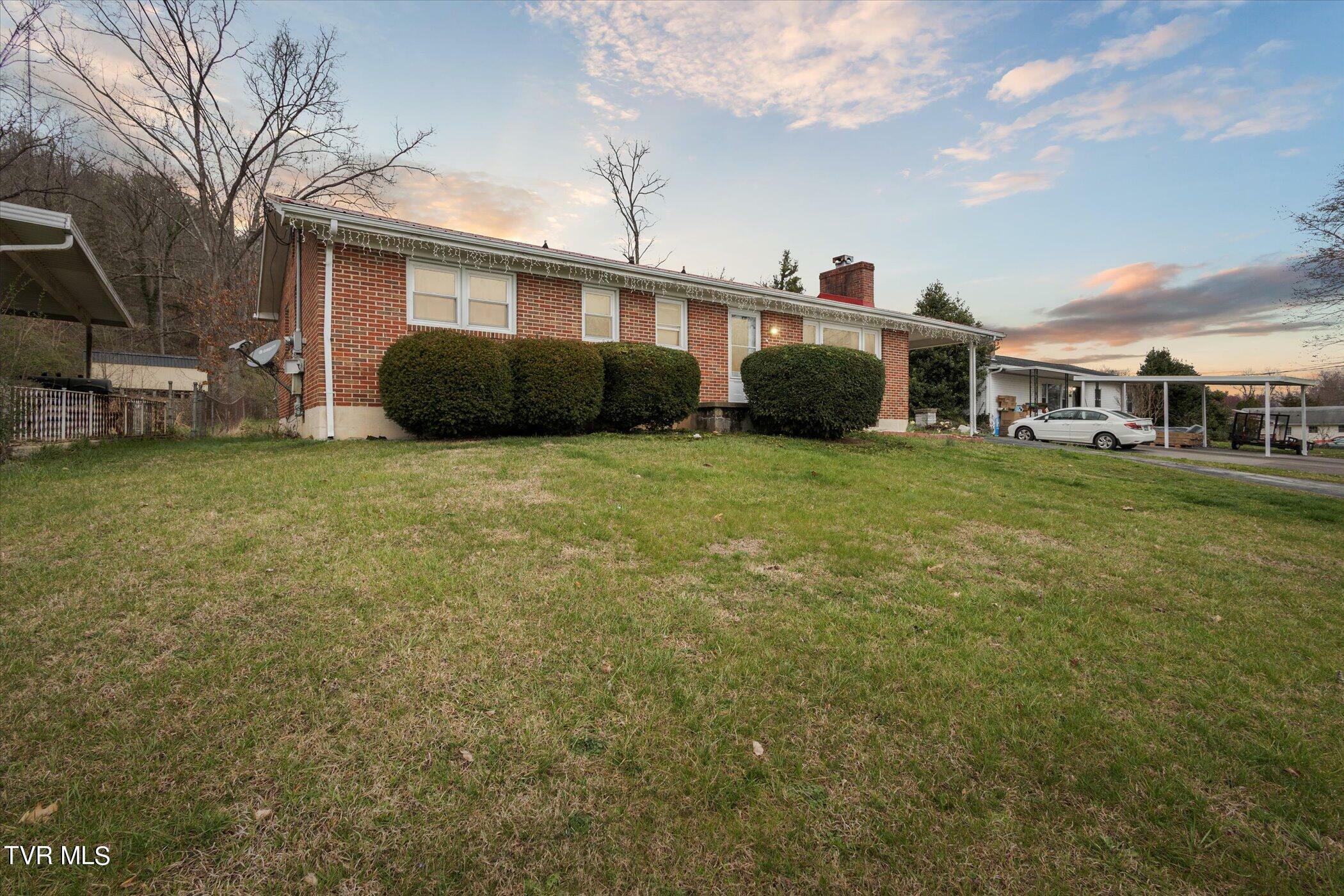 Property Photo:  313 Santa Fe Drive  TN 37620 