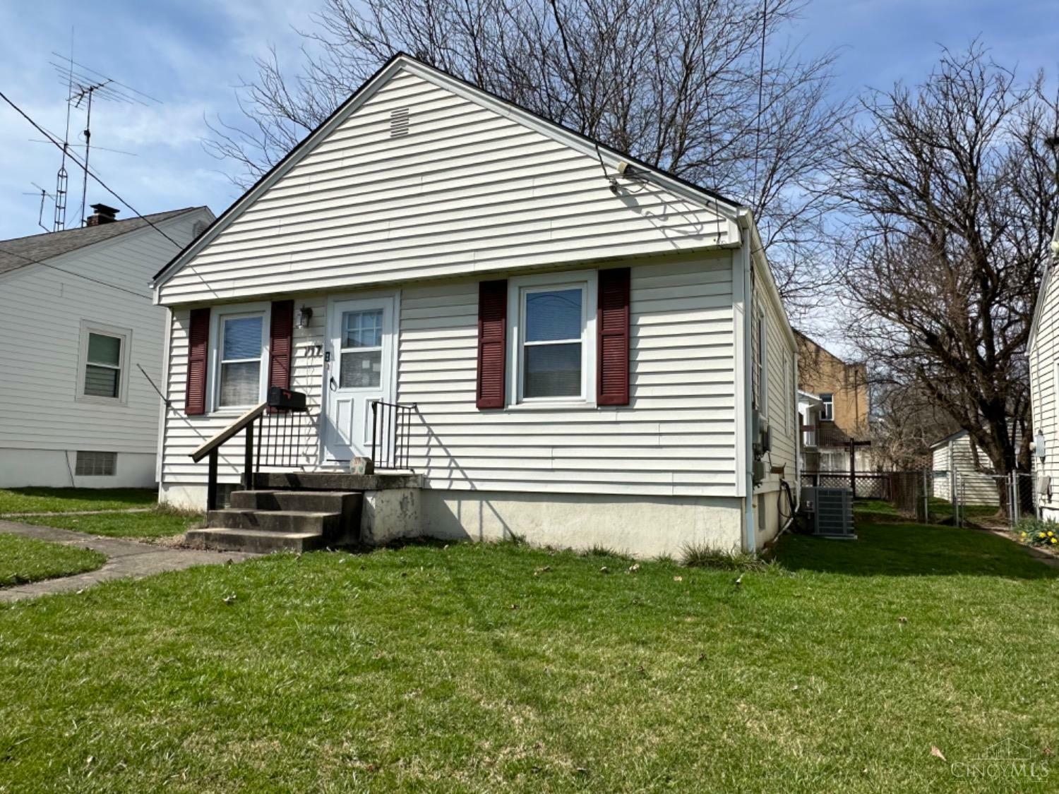 Property Photo:  717 Kenworth Avenue  OH 45013 