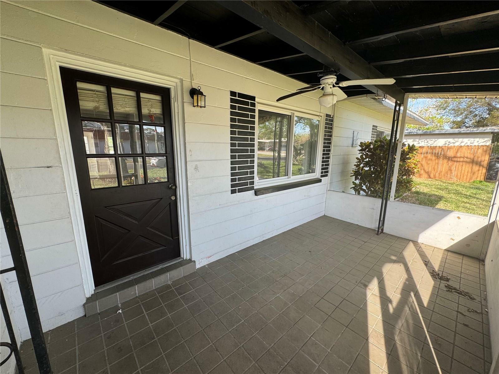 Property Photo:  5481 55th Avenue N  FL 33709 