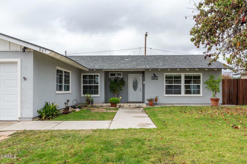 Property Photo:  865 Calle La Roda  CA 93010 