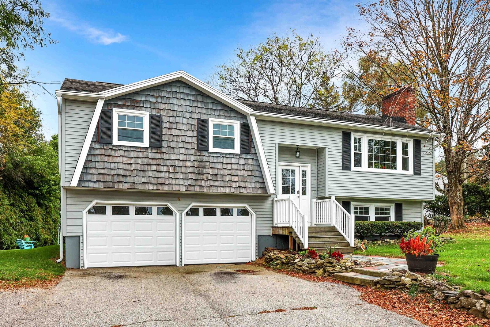 Property Photo:  163 Pillsbury Road  NH 03053 