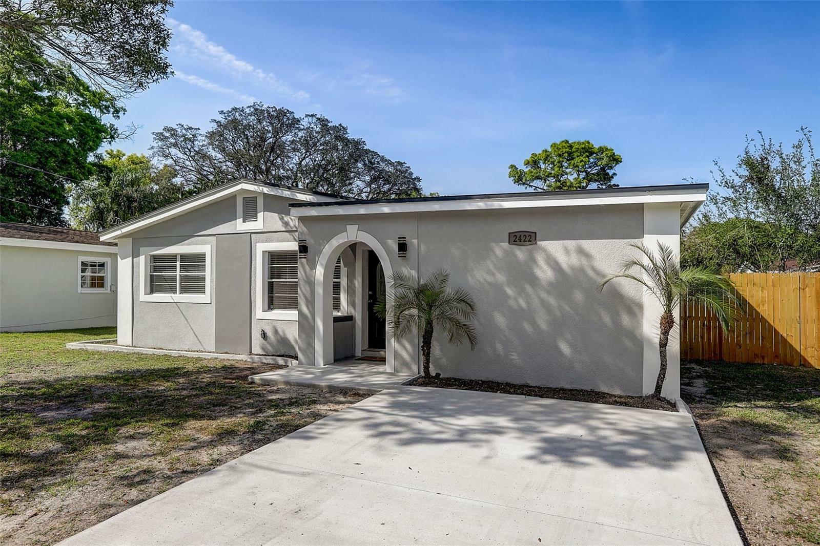 Property Photo:  2422 N Ramona Street  FL 33612 