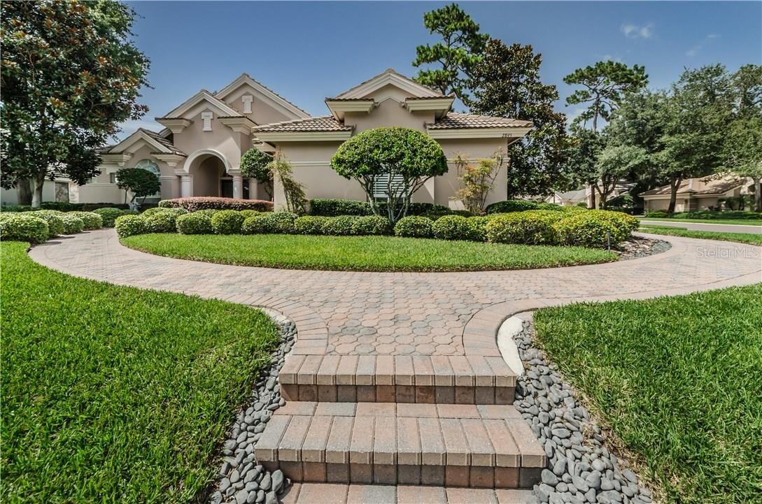 Property Photo:  2895 Deer Run  FL 34688 