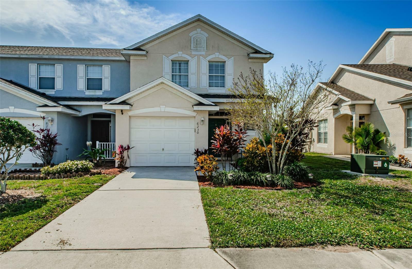 Property Photo: 6230 Olivedale Drive FL 33578