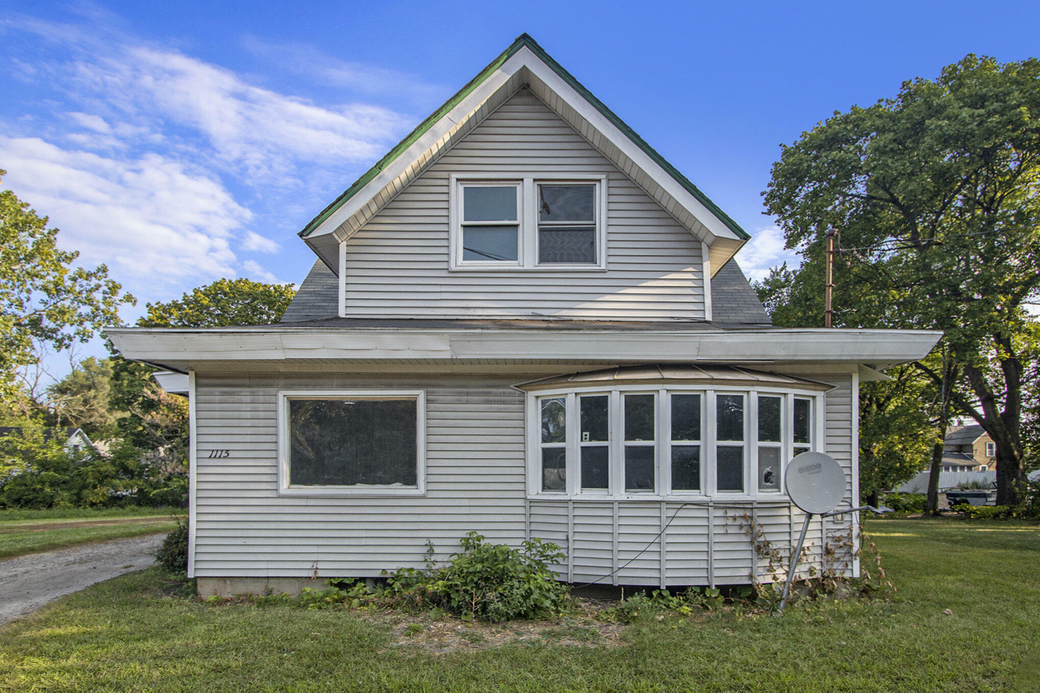 Property Photo:  1115 E Vine Street  MI 49001 