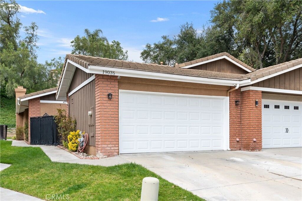 Property Photo:  19035 Wildwood Circle  CA 92679 