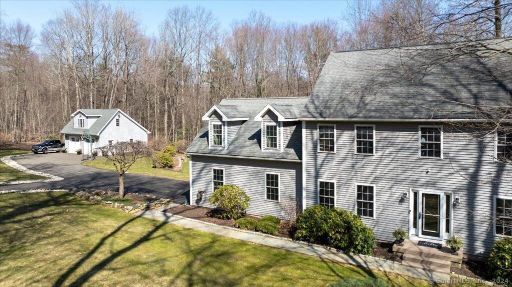 Property Photo:  150 West Simsbury Road  CT 06019 