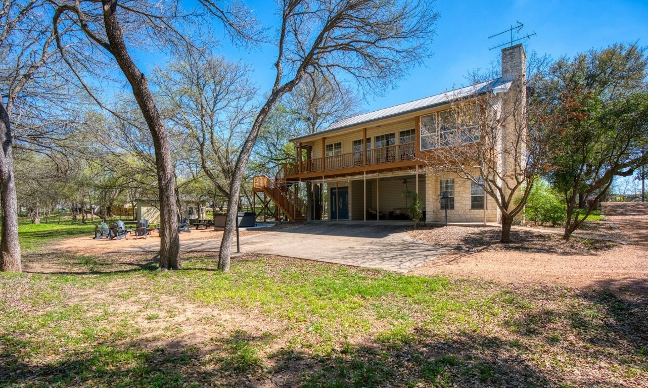 Property Photo:  511 Ranch Road 1 Road  TX 78671 