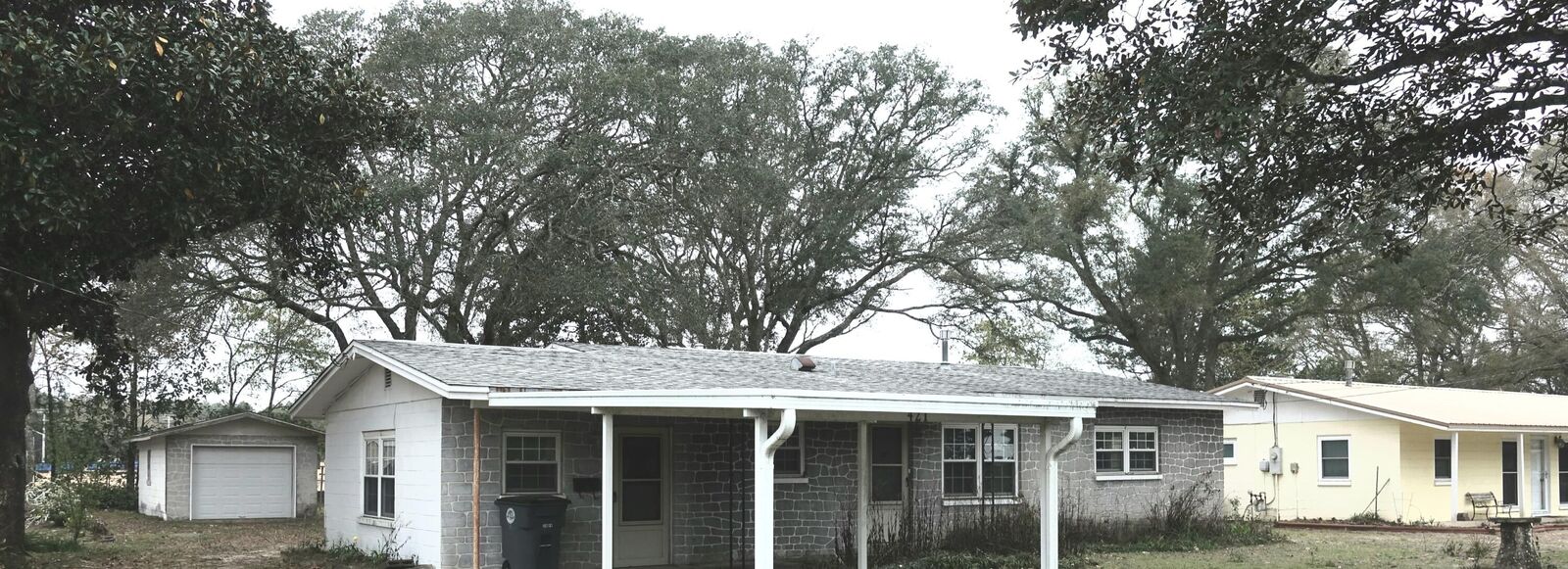 Property Photo: 421 Edge Avenue FL 32580