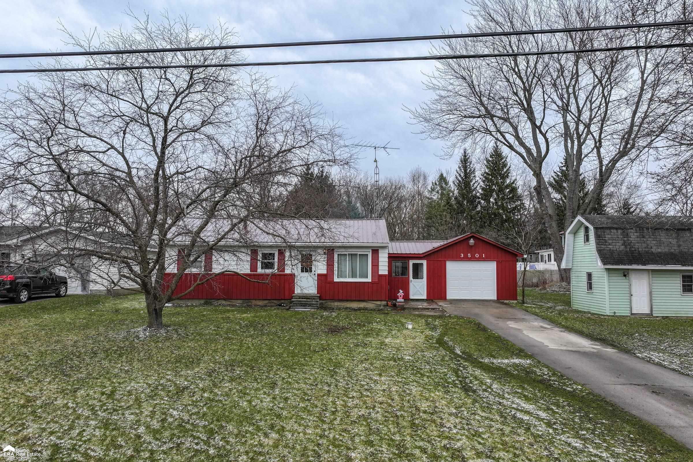 Property Photo: 3501 Dallas MI 48519