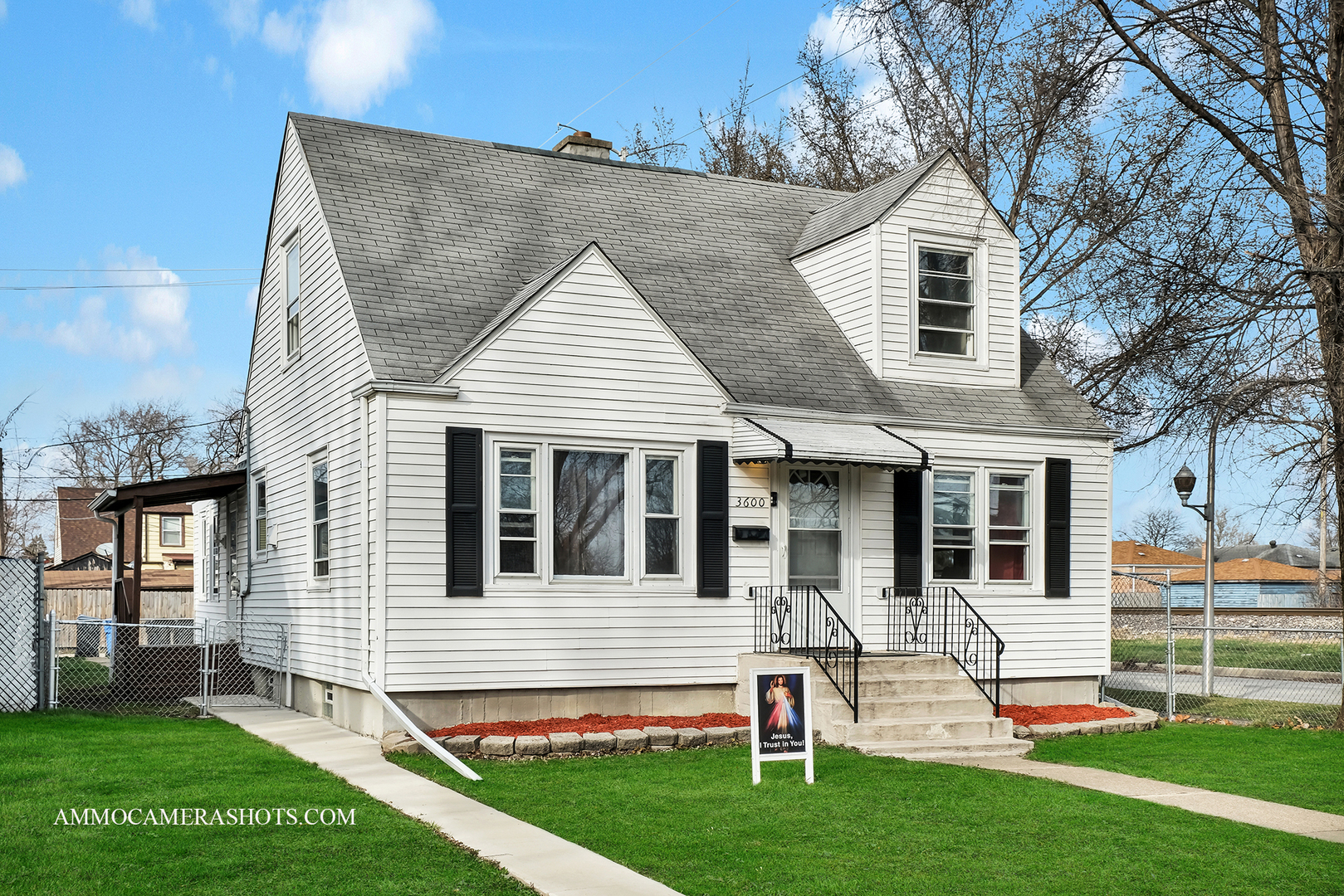 Property Photo:  3600 W 85th Place  IL 60652 