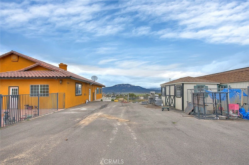 Property Photo:  43585 Cowboy Country Trail  CA 92536 