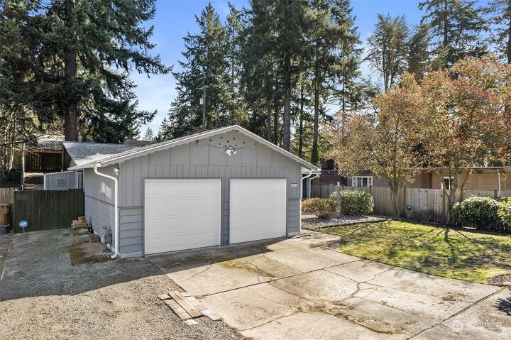 Property Photo:  1821 S Winnifred Street  WA 98465 