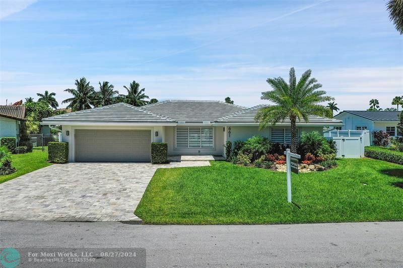 Property Photo:  661 SE 7th Ave  FL 33060 