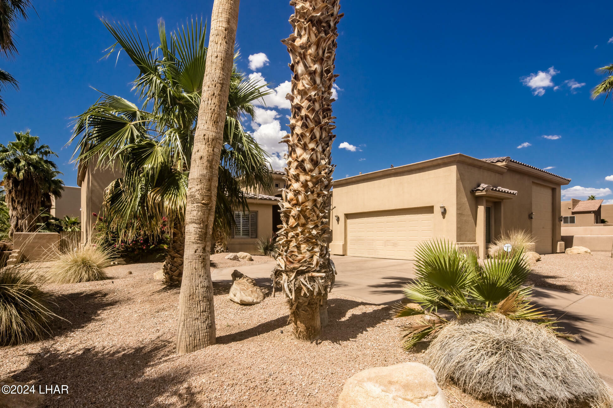 Property Photo:  2471 Wood Ln  AZ 86406 