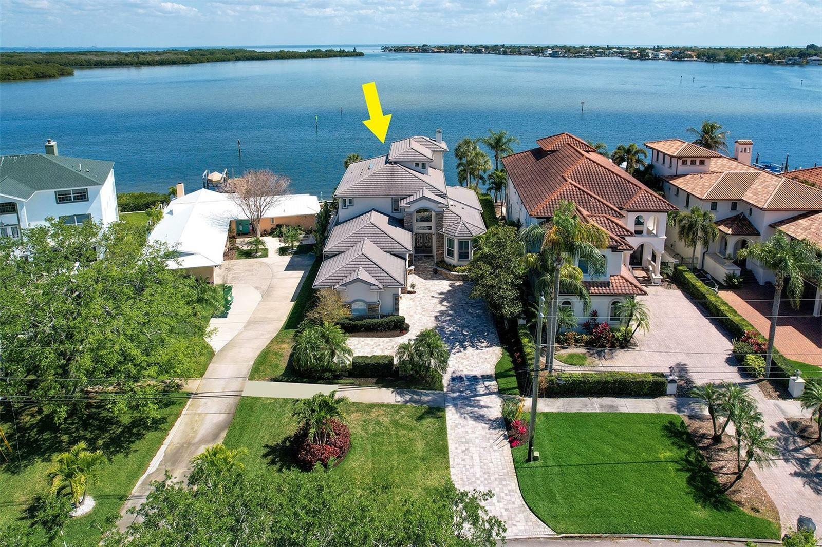 6627 Bayou Grande Boulevard NE  St Petersburg FL 33702 photo
