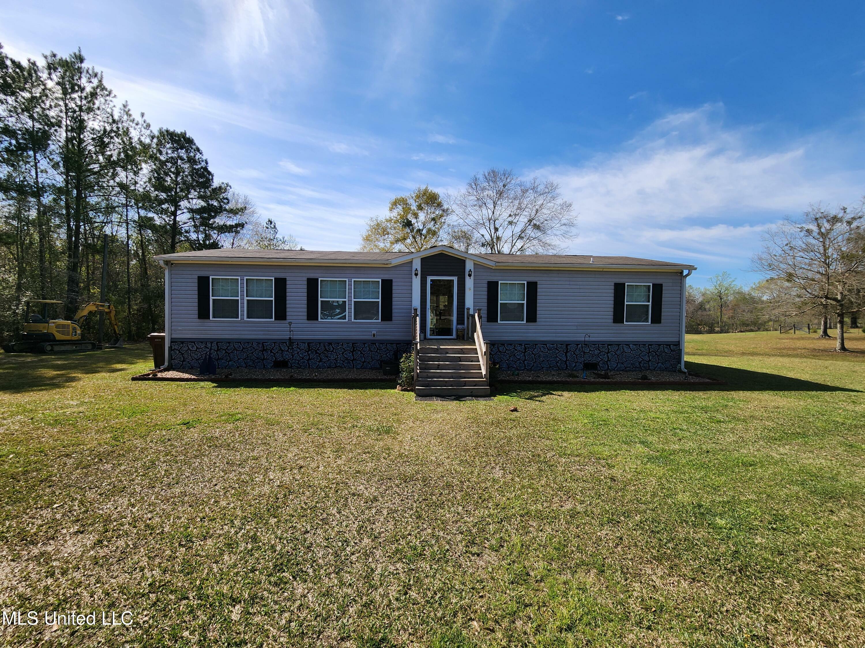 Property Photo:  18423 Vic Wertz Road  MS 39574 