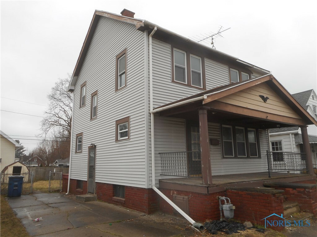 Property Photo:  2505 South Avenue  OH 43609 