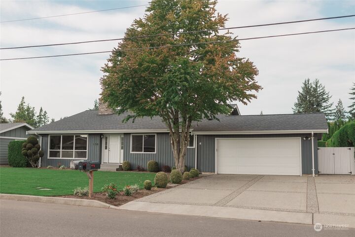 Property Photo:  130 Park View Drive  WA 98264 