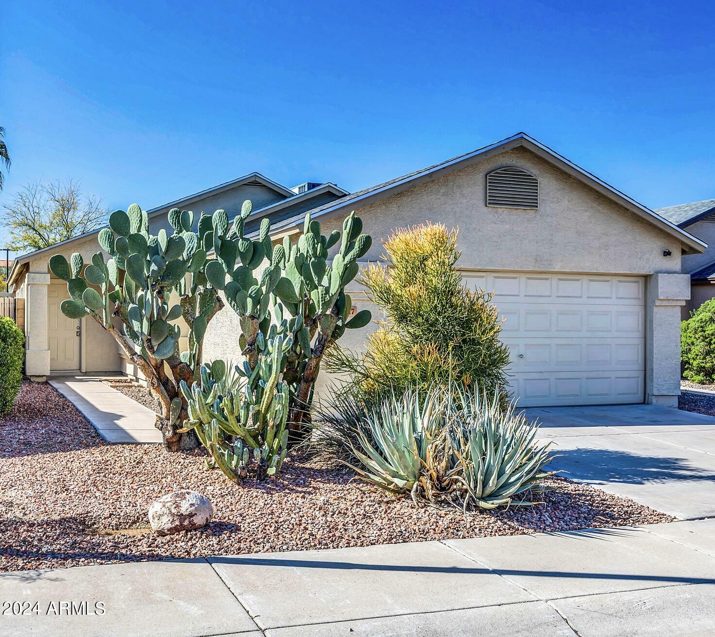 Property Photo:  2917 W Irma Lane  AZ 85027 