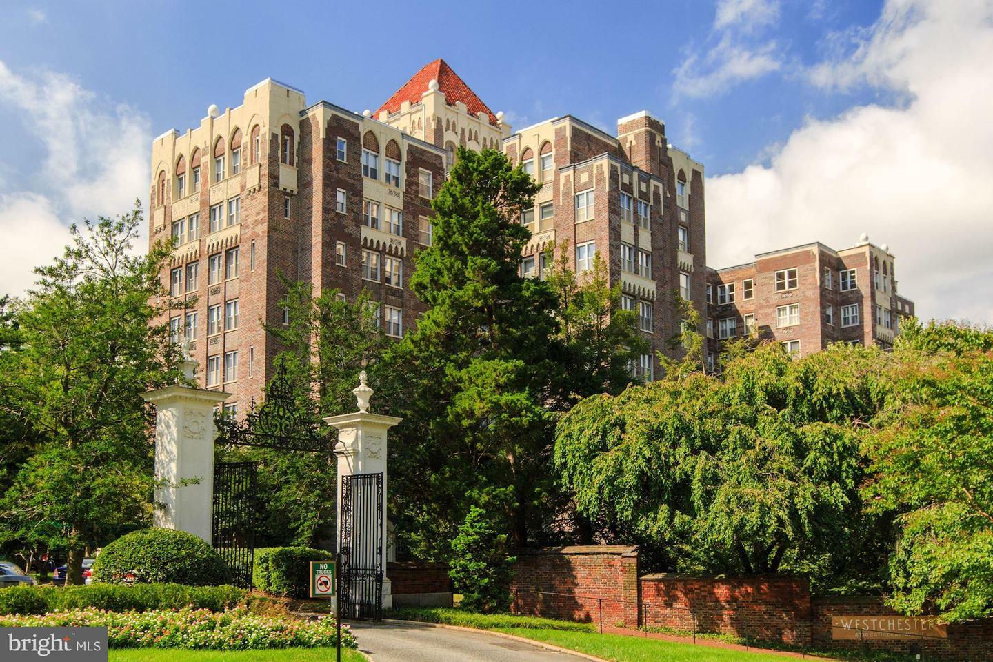 Property Photo: 4000 Cathedral Avenue NW 855 DC 20016