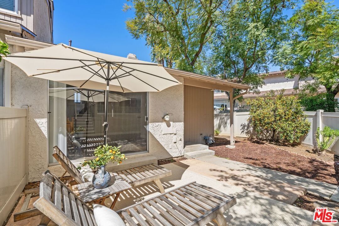 Property Photo:  1179   Ramona Dr  CA 91320 