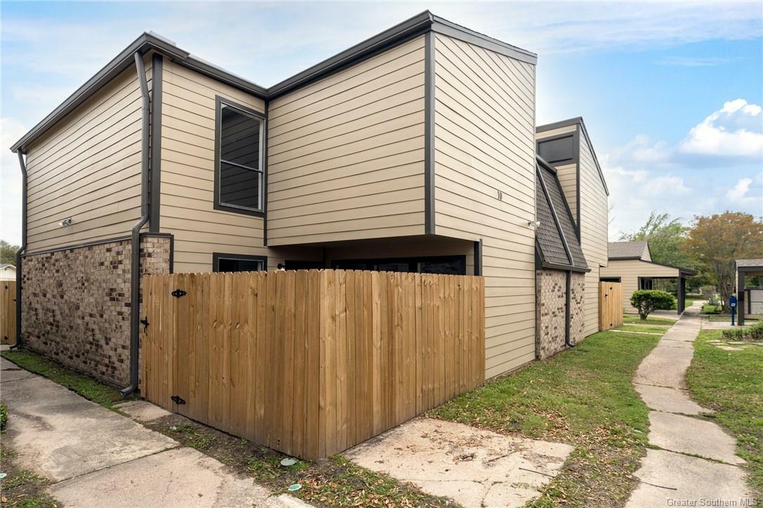 Property Photo:  1020 W McNeese Street 10C  LA 70605 