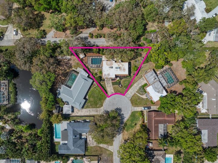 Property Photo: 1550 Belleair Lane FL 33764