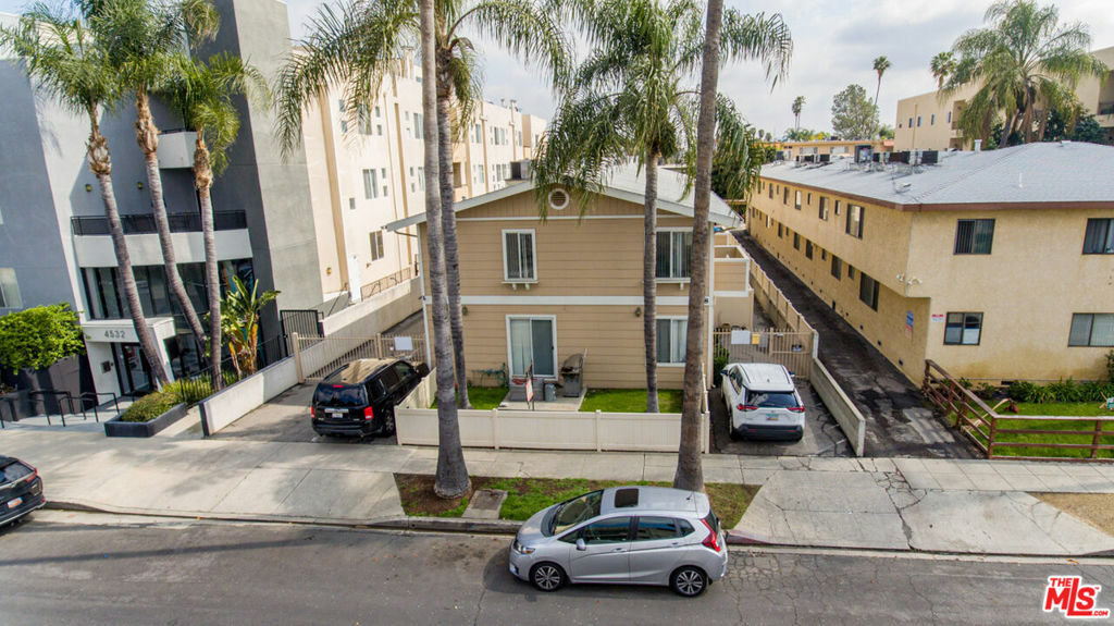 Property Photo: 4528 Murietta Avenue CA 91423