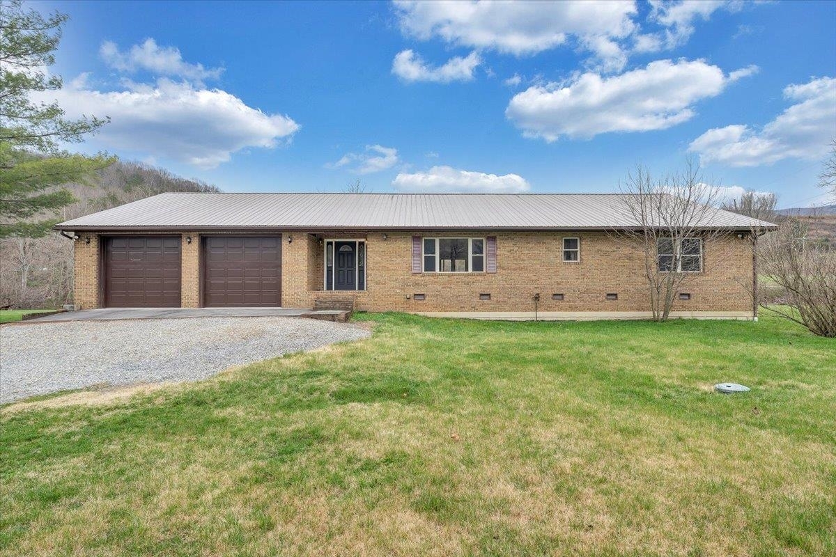 Property Photo:  1347 Wolf Creek Highway  VA 24124 