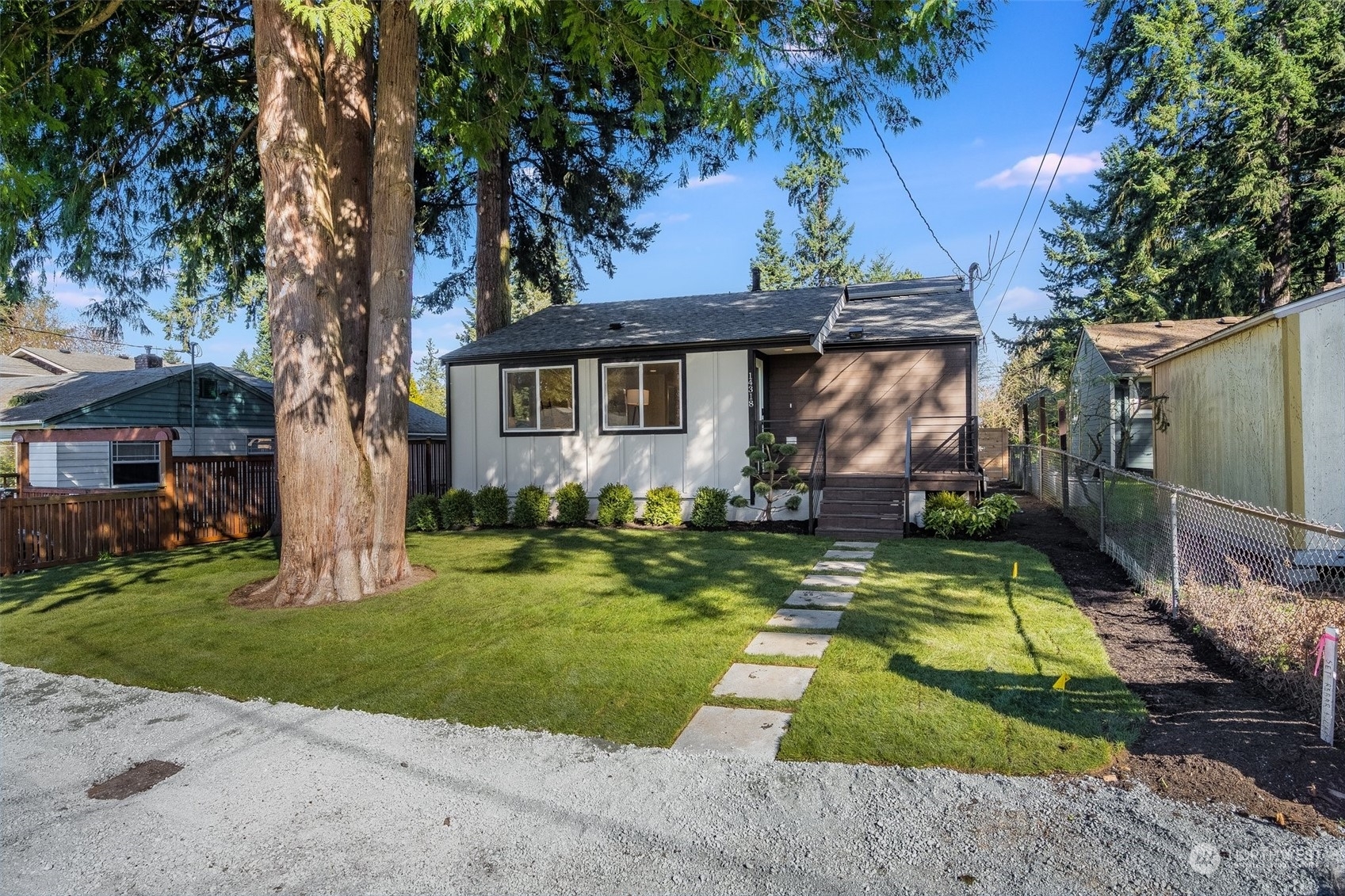 Property Photo:  14318 Densmore Avenue N  WA 98133 