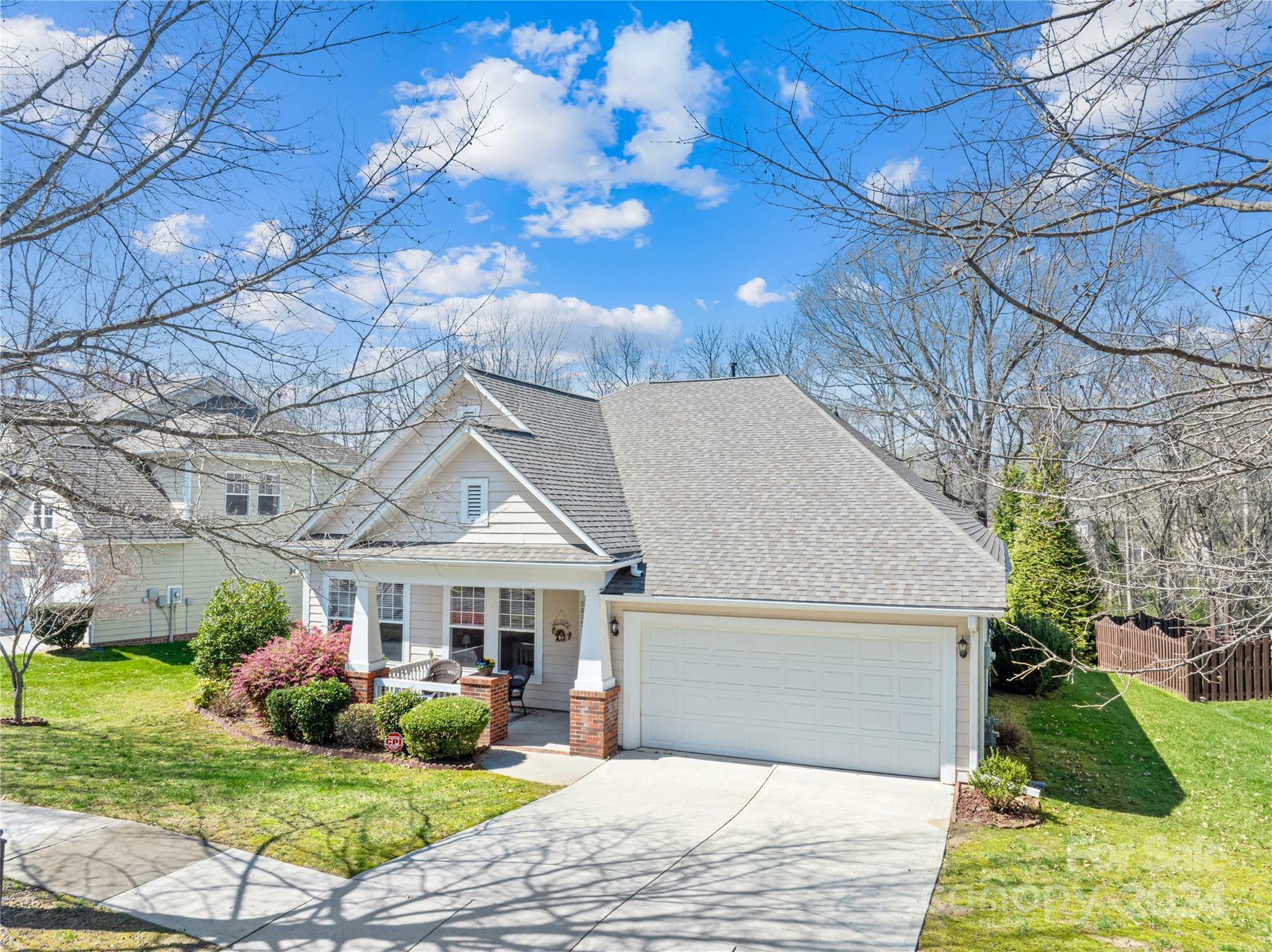 8815 Beaver Creek Drive  Charlotte NC 28269 photo