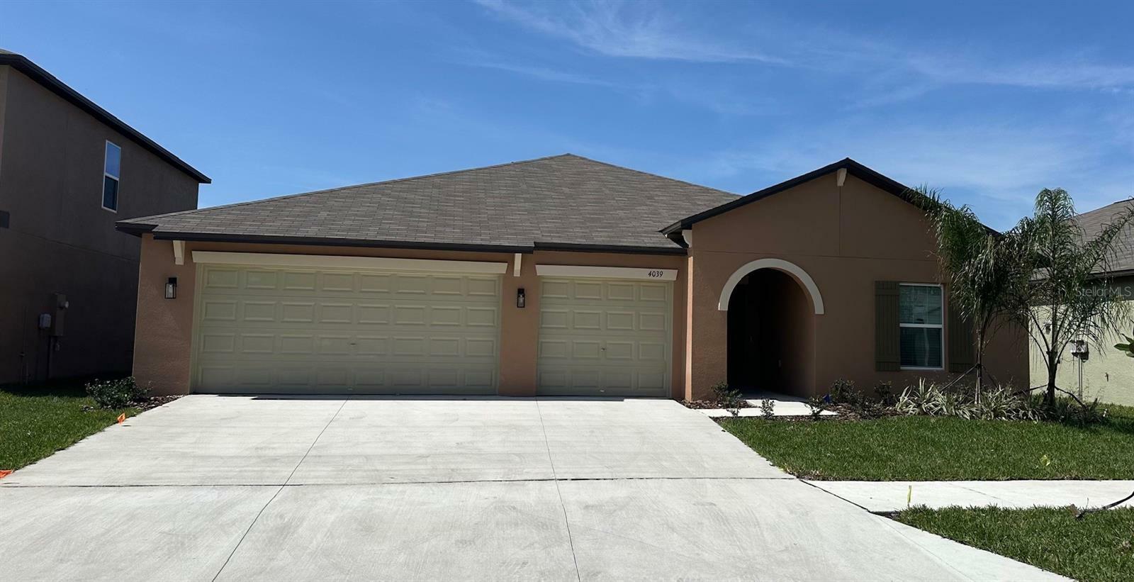 Property Photo:  4039 Capri Coast Drive  FL 33565 