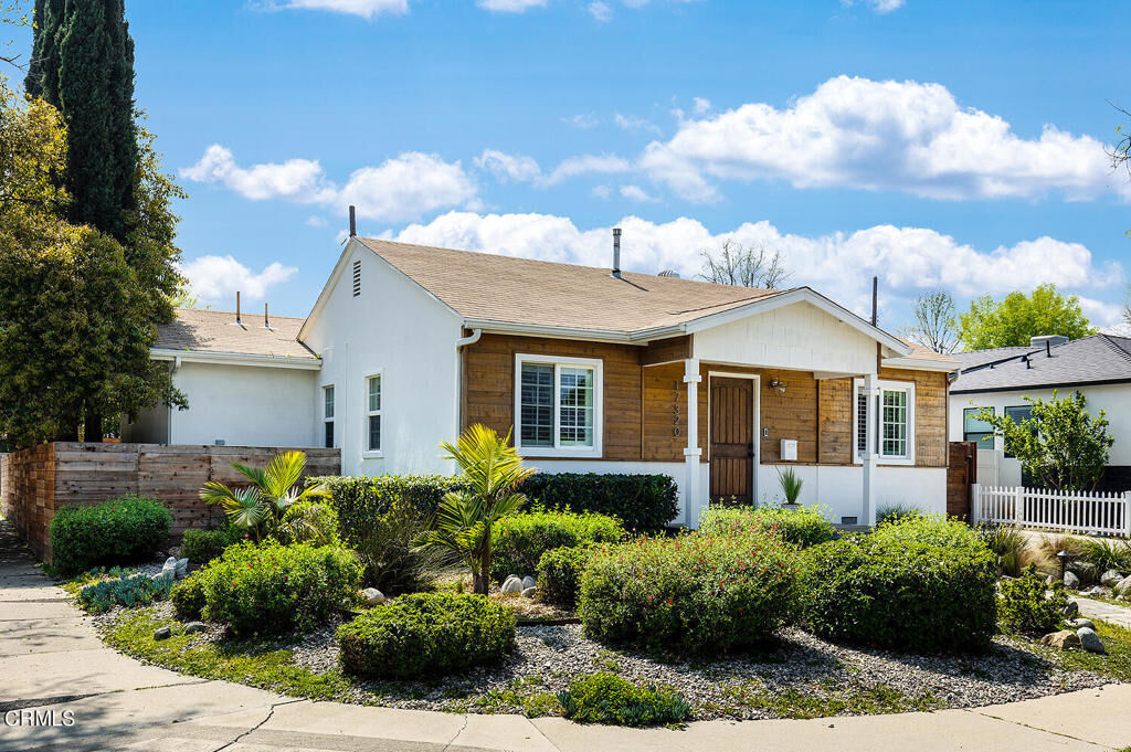 Property Photo:  17320 Califa Street  CA 91316 