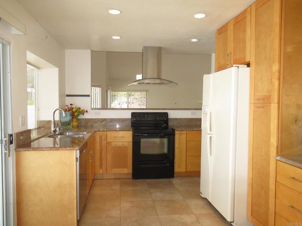 Property Photo:  4557 Cordoba Way  CA 92056 