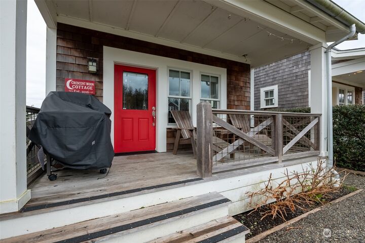 Property Photo:  10 Grove Lane  WA 98571 