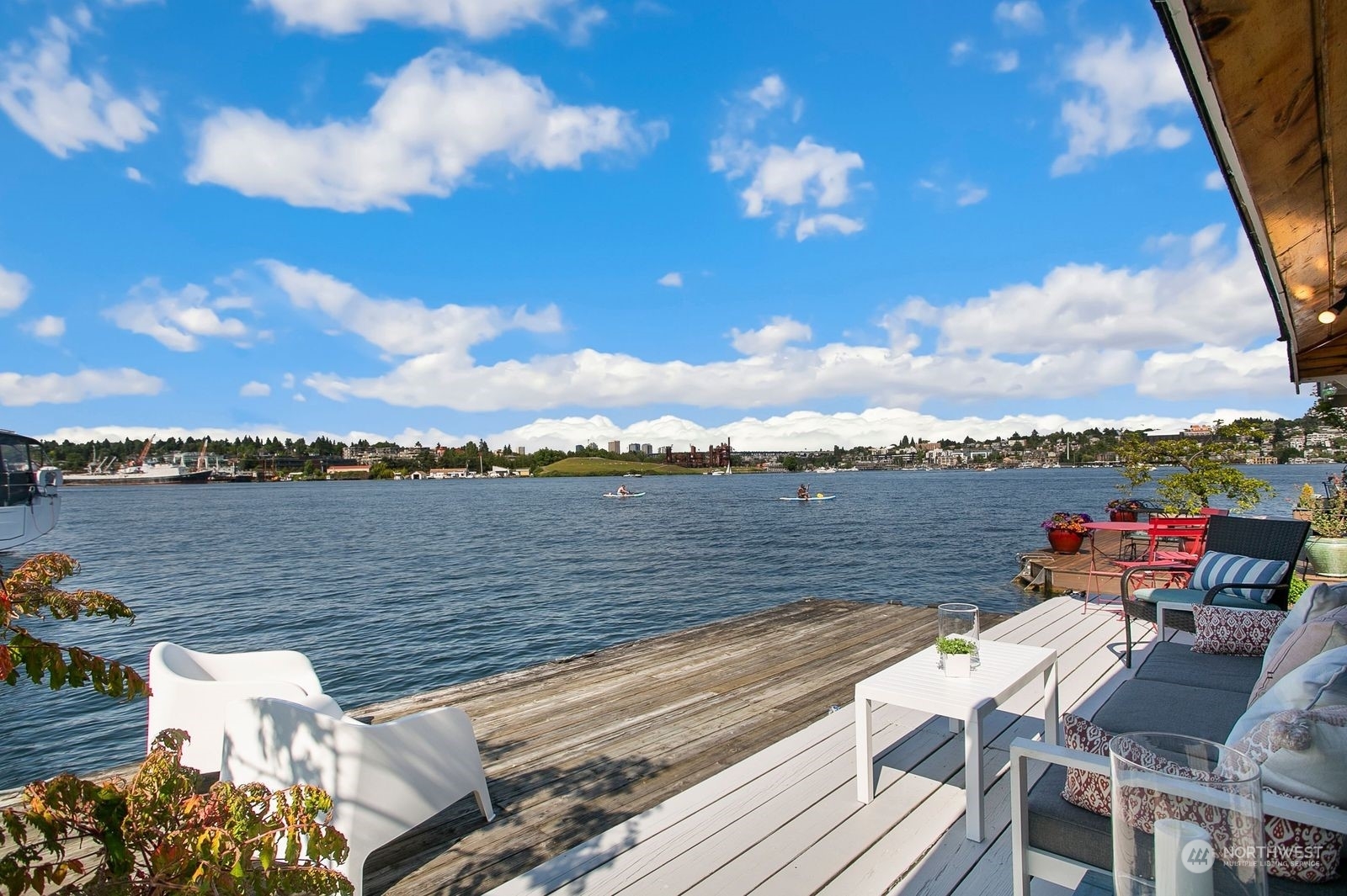Property Photo:  2466 Westlake Avenue N 6  WA 98109 