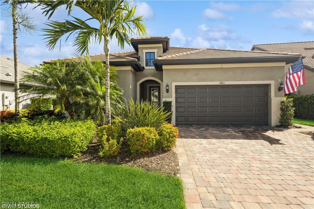 Property Photo: 7465 Winding Cypress Drive FL 34114