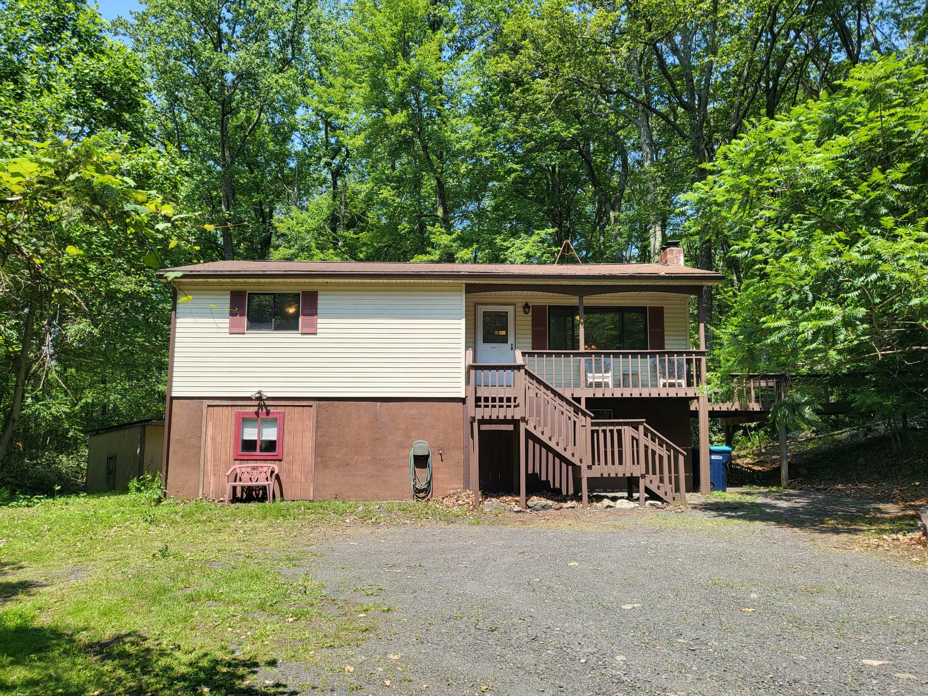 2153 Gravel Road  Canadensis PA 18325 photo
